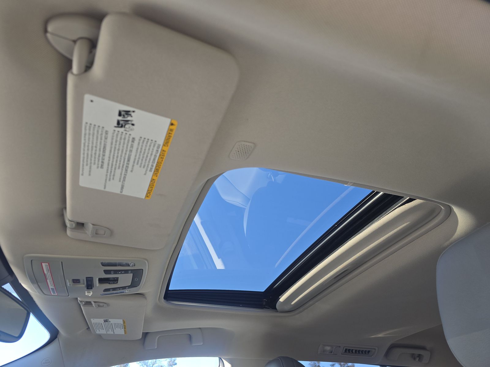 2022 Toyota Sienna XLE FWD