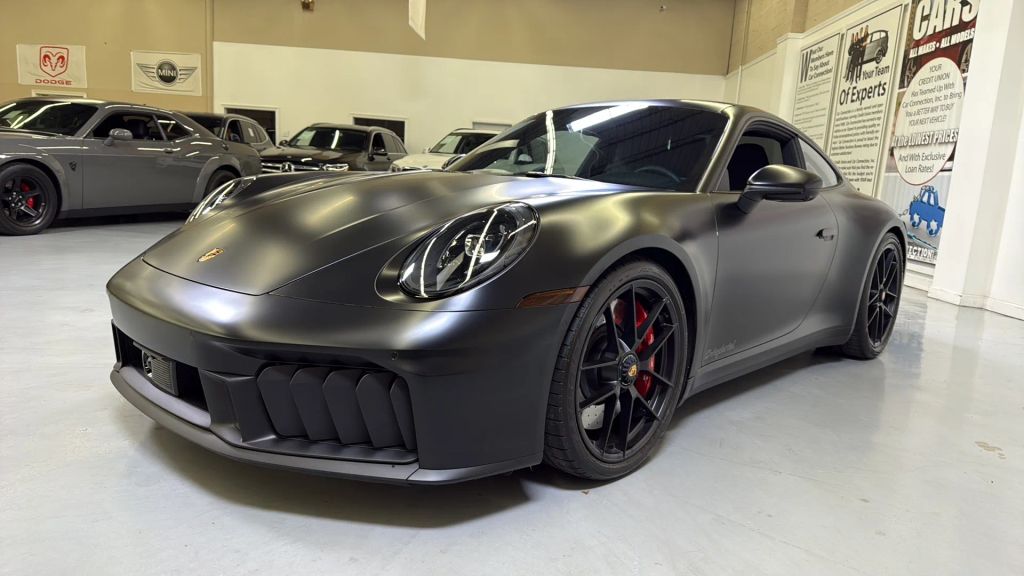 2025 Porsche 911 Carrera 4 GTS AWD