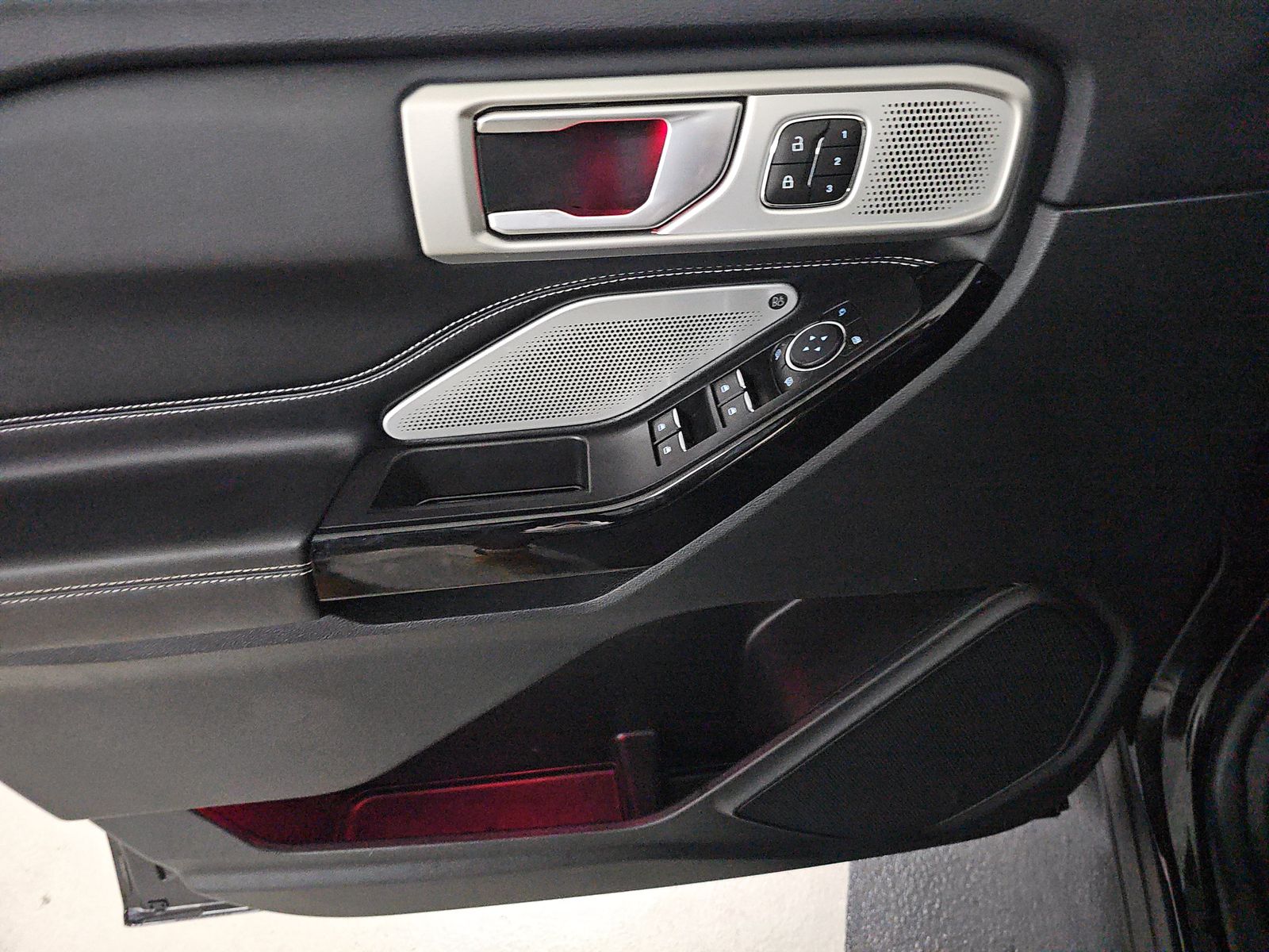 2023 Ford Explorer ST AWD