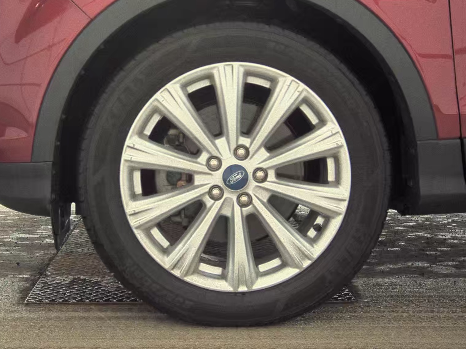 FORD ESCAPE - 10