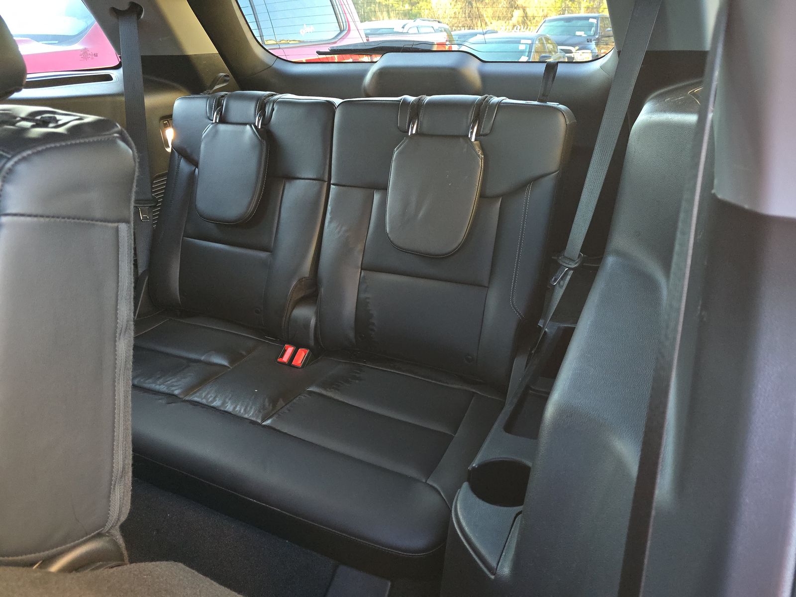 2023 Ford Explorer XLT RWD