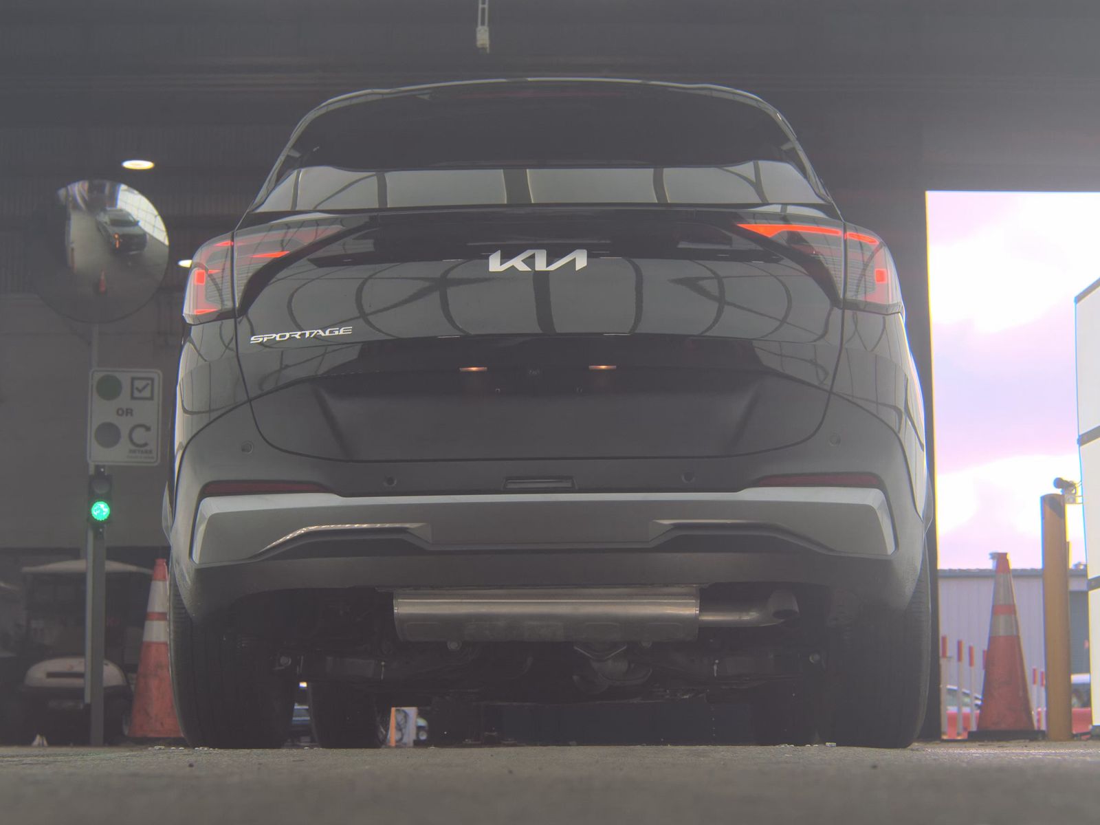 KIA EX - 8