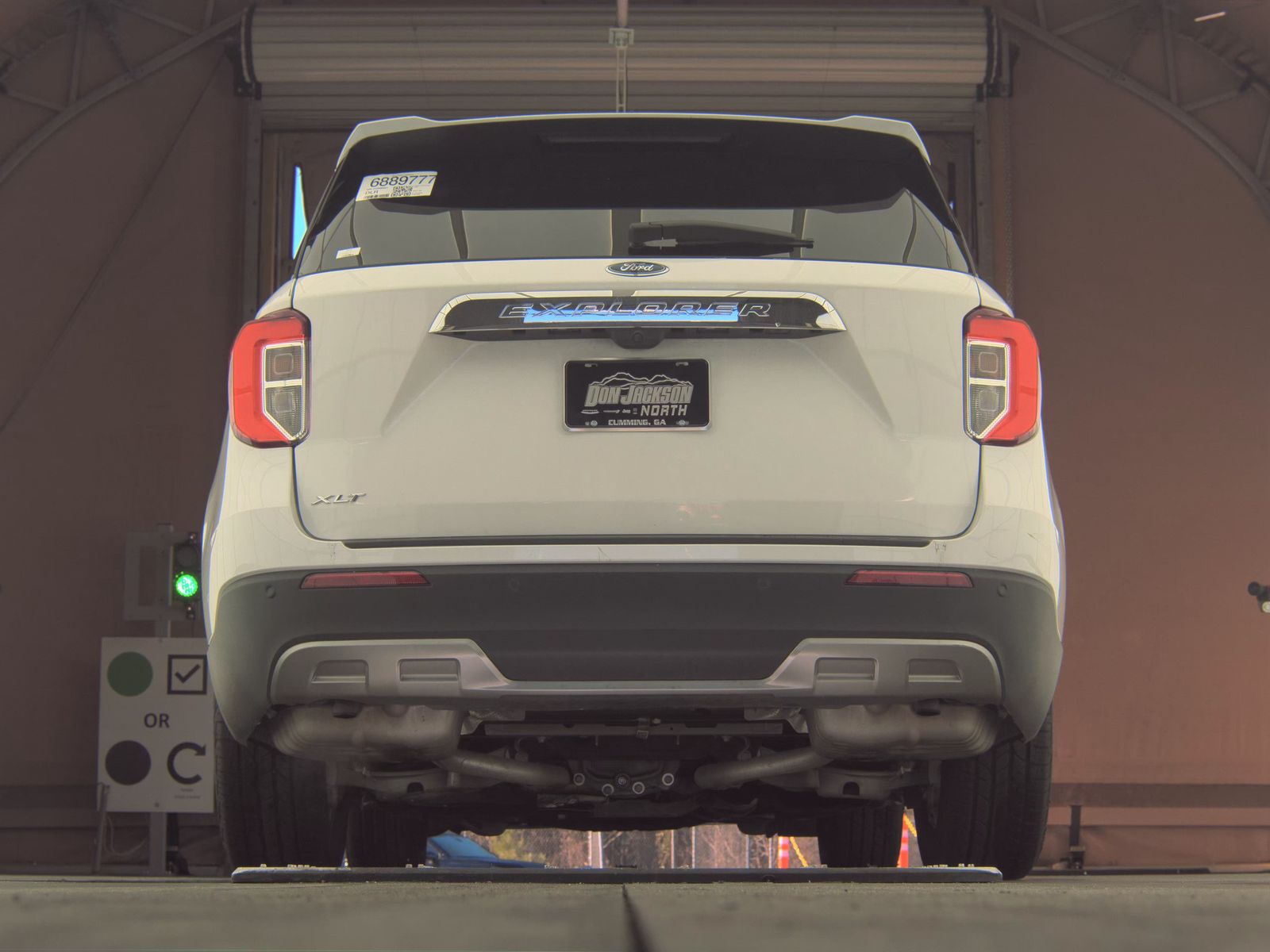 2023 Ford Explorer XLT RWD