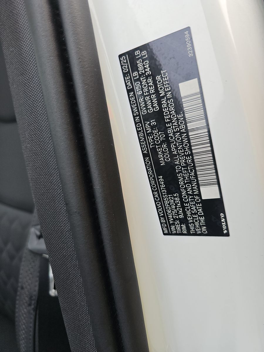 2025 Volvo XC90 B6 Plus AWD