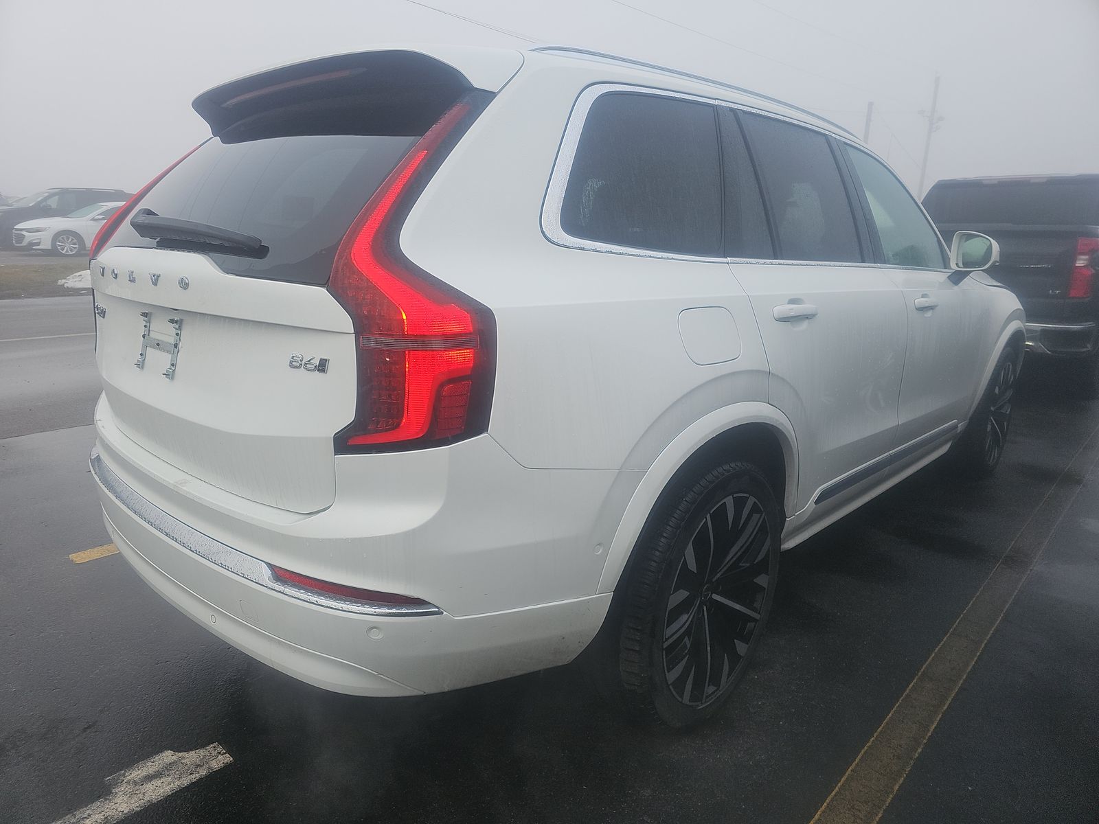 2025 Volvo XC90 B6 Plus AWD