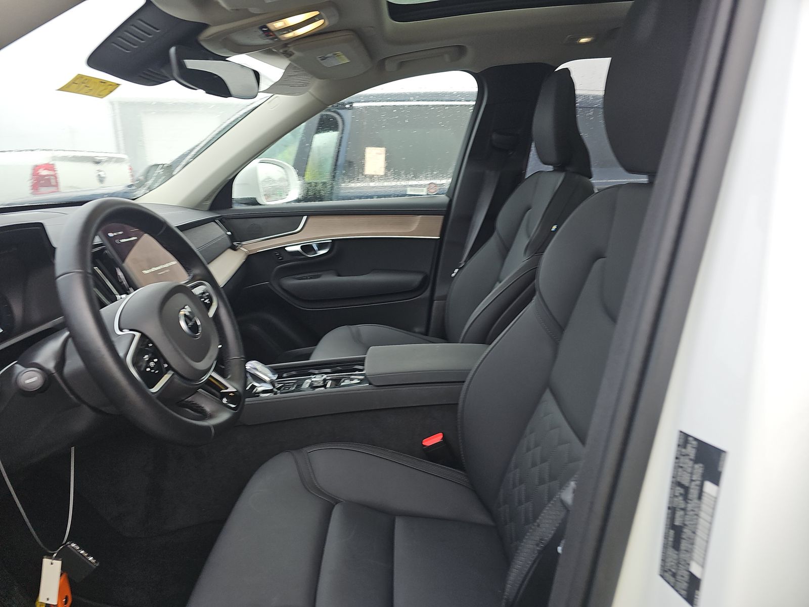 2025 Volvo XC90 B6 Plus AWD