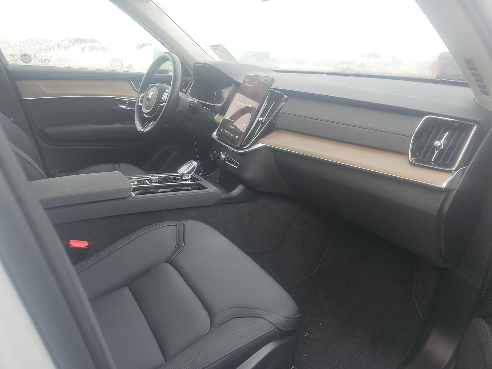 2025 Volvo XC90 B6 Plus AWD