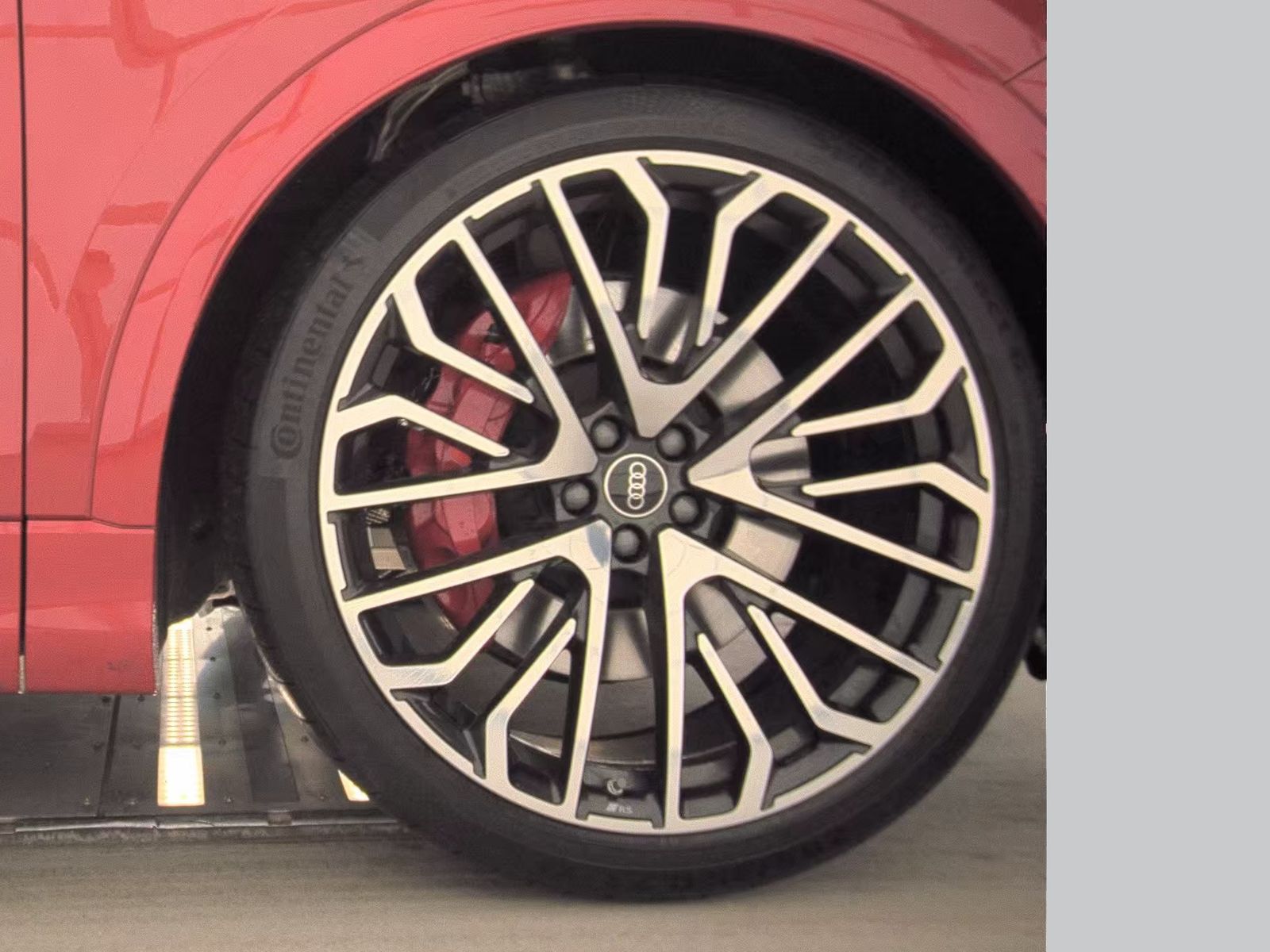 2024 Audi SQ8 Premium Plus AWD