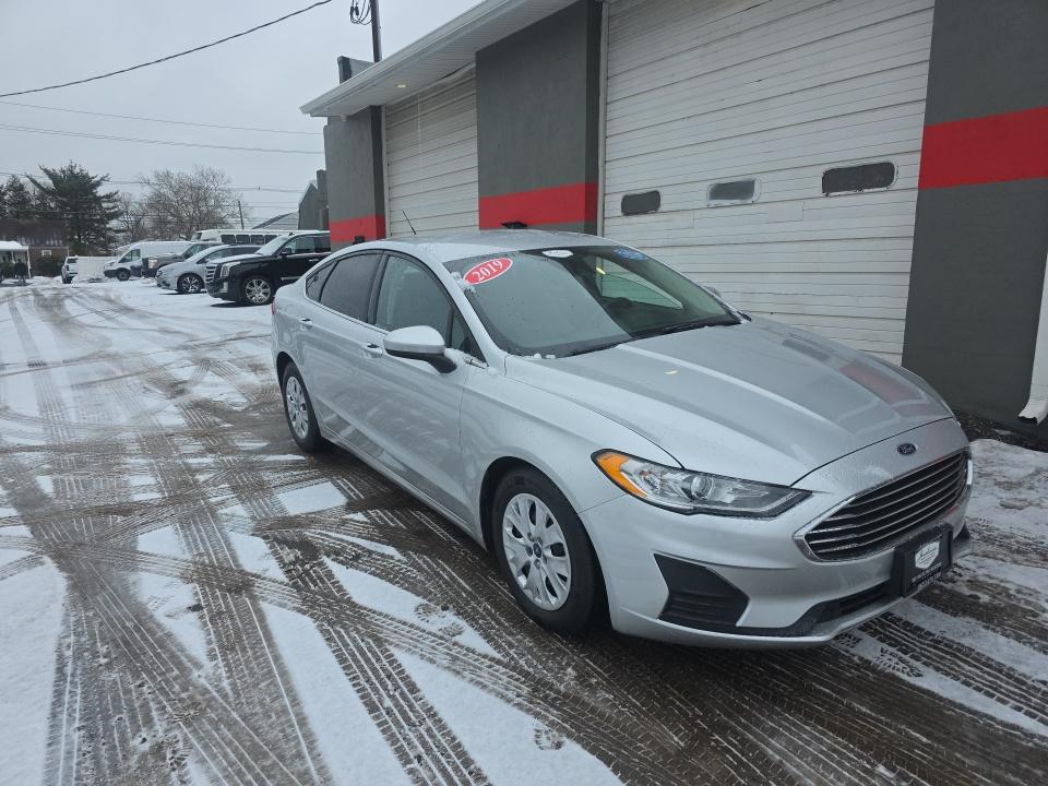 2019 Ford Fusion S FWD