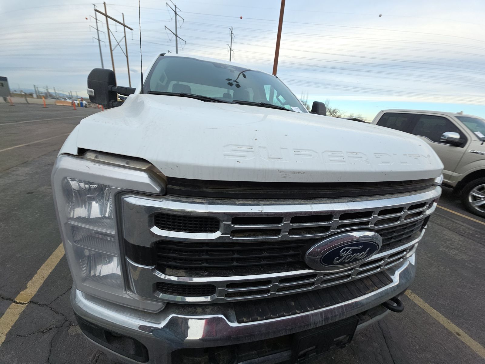 2024 FORD F250 XLT GAS WHITE LONG BED SINGLE - Image 2
