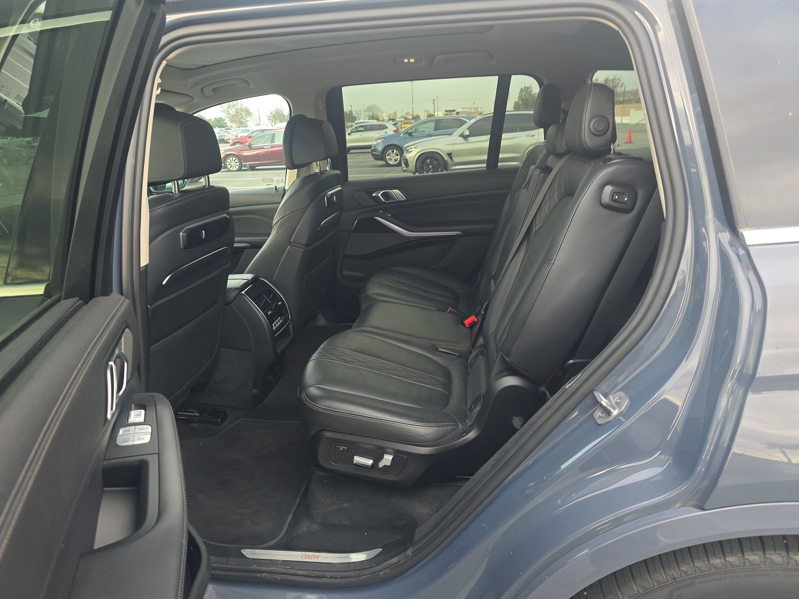 2023 BMW X7 xDrive40i AWD