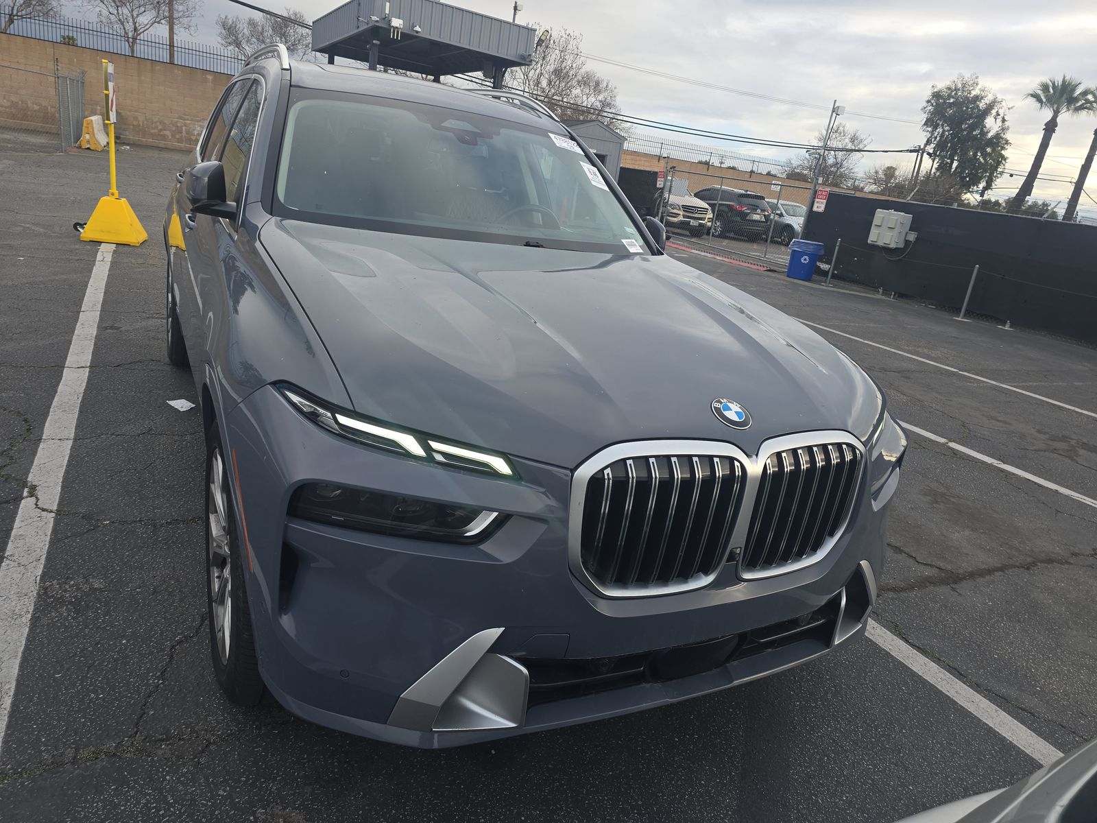 2023 BMW X7 xDrive40i AWD