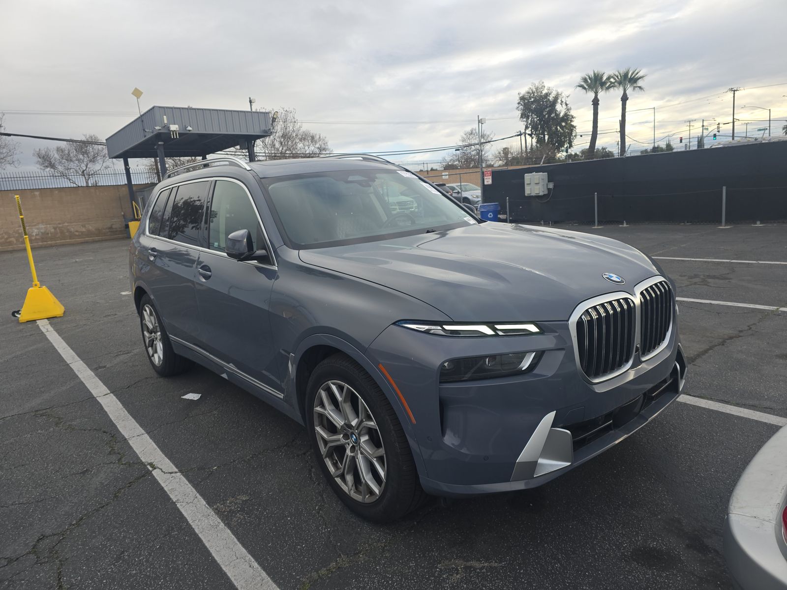 2023 BMW X7 xDrive40i AWD