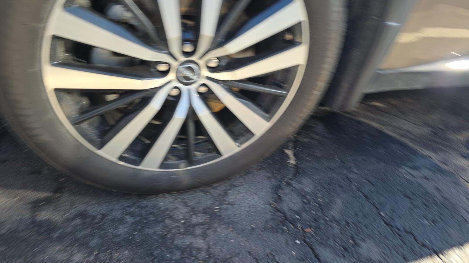 2024 Nissan Pathfinder Platinum FWD