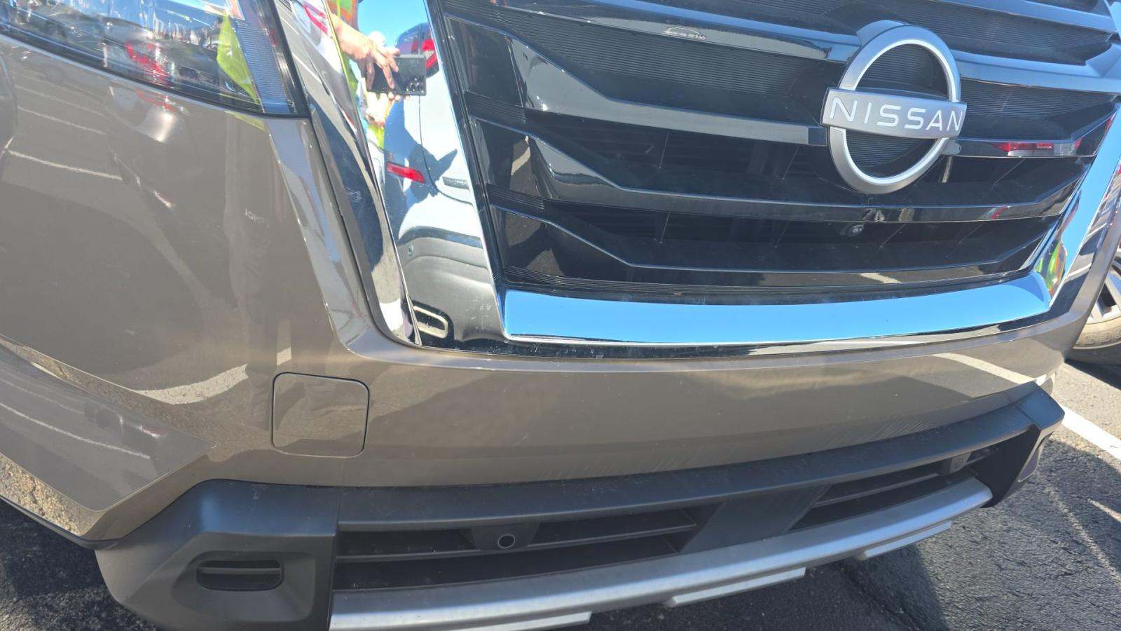 2024 Nissan Pathfinder Platinum FWD