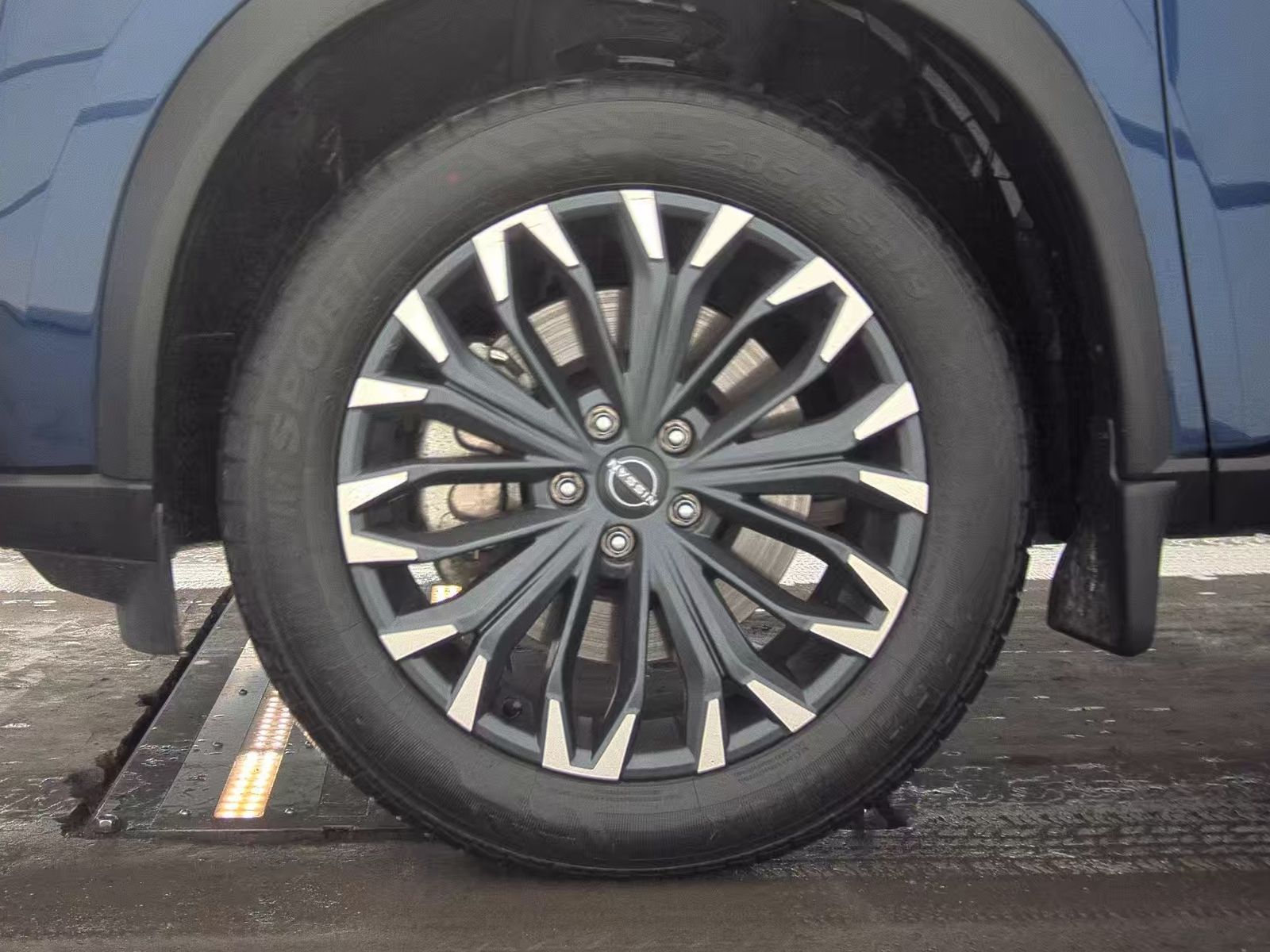 2025 Nissan Rogue SL FWD