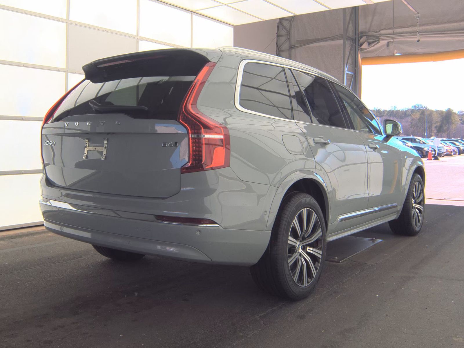 2024 Volvo XC90 B6 Plus AWD