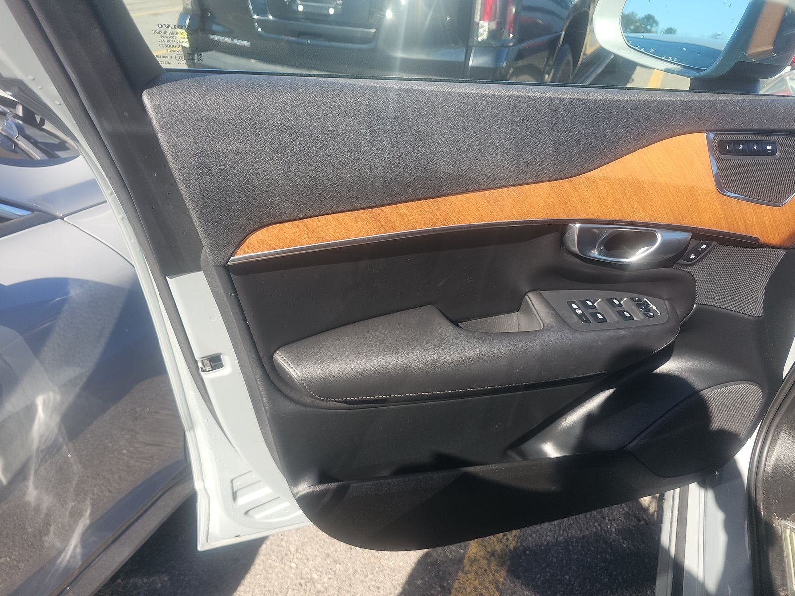 2024 Volvo XC90 B6 Plus AWD