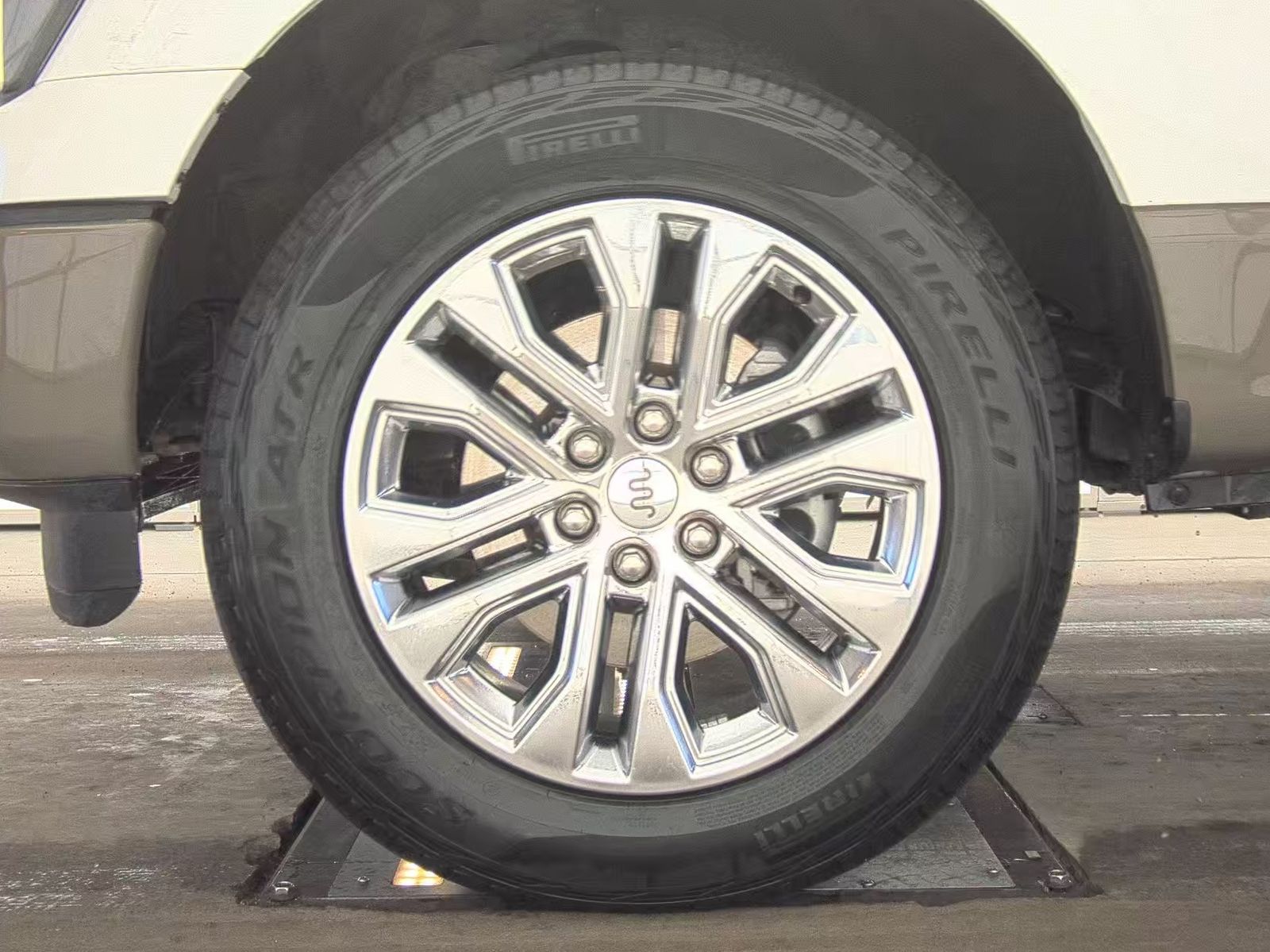 2025 Ford F-150 Hybrid King Ranch AWD