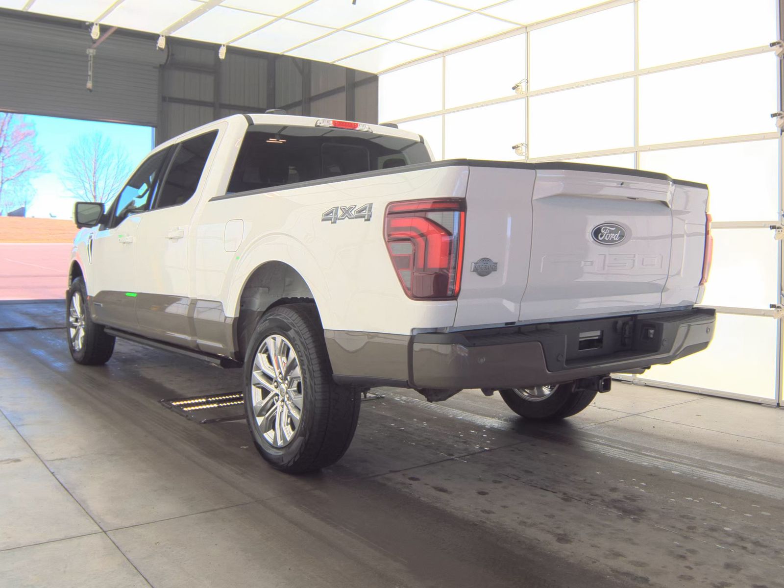 2025 Ford F-150 Hybrid King Ranch AWD