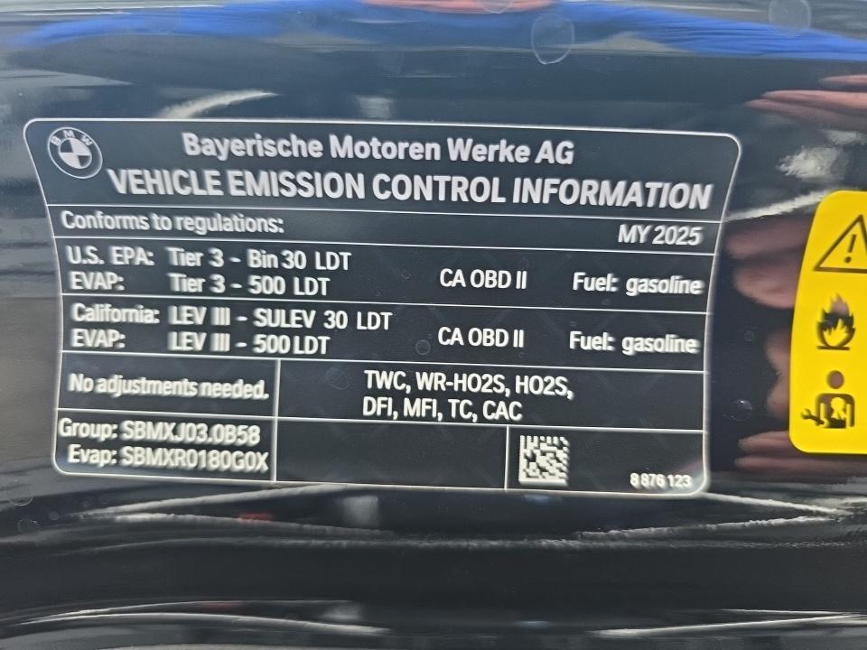 2025 BMW X7 xDrive40i AWD