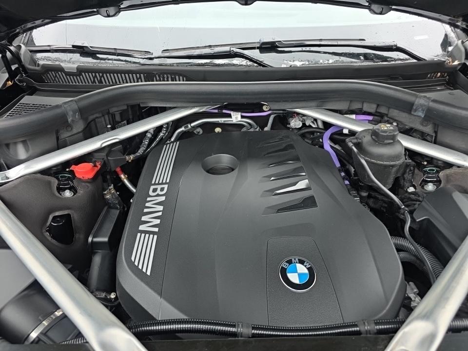 2025 BMW X7 xDrive40i AWD