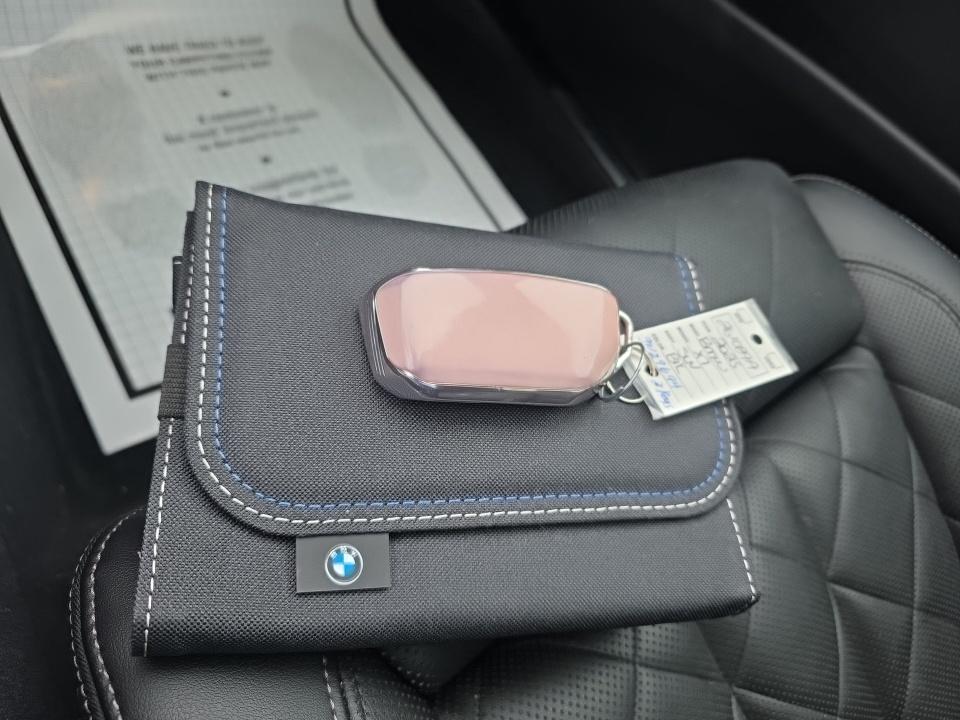 2025 BMW X7 xDrive40i AWD