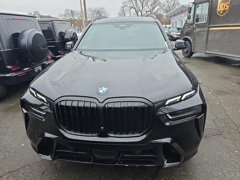 2025 BMW X7 xDrive40i AWD