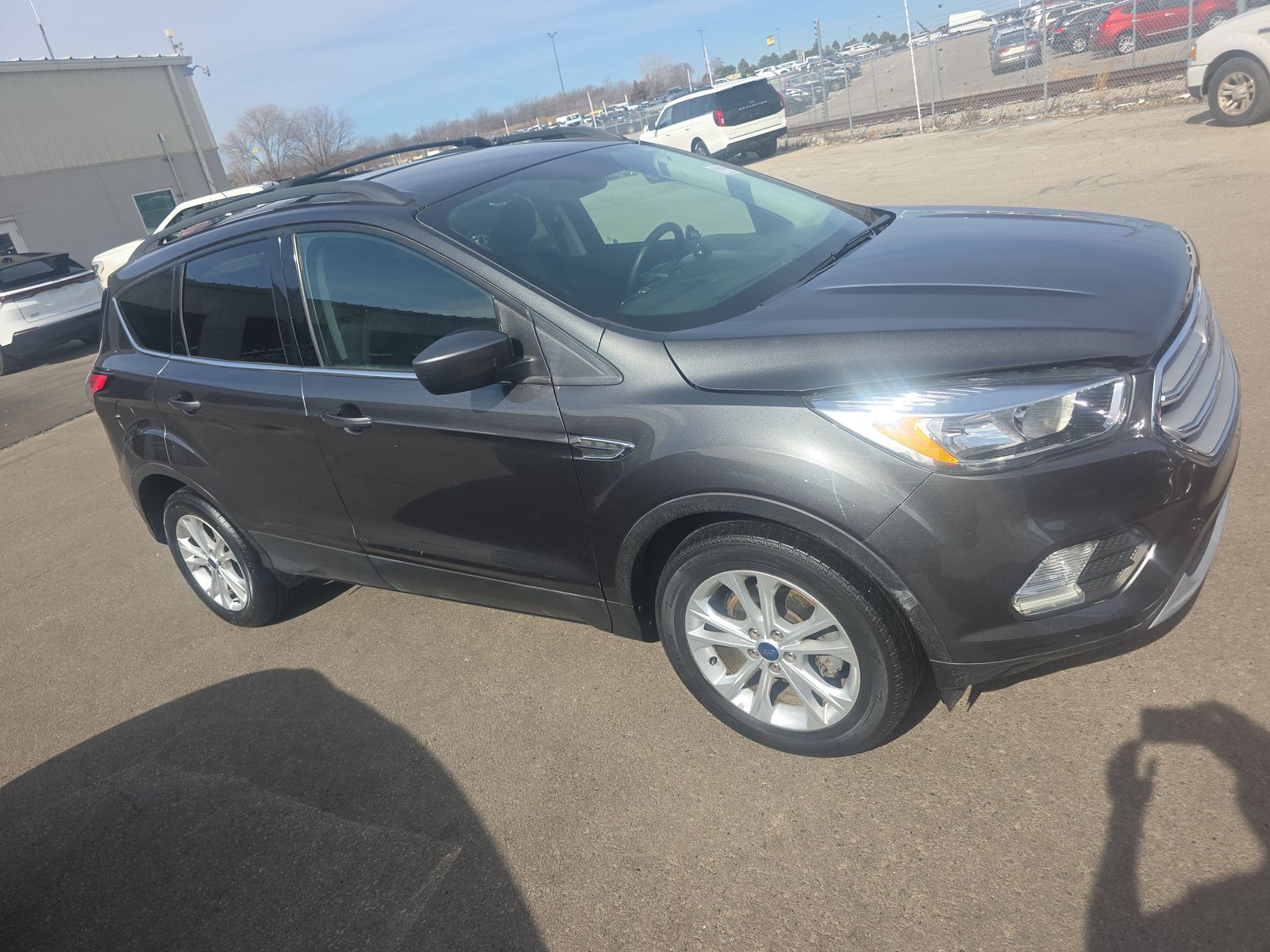 FORD ESCAPE - 4