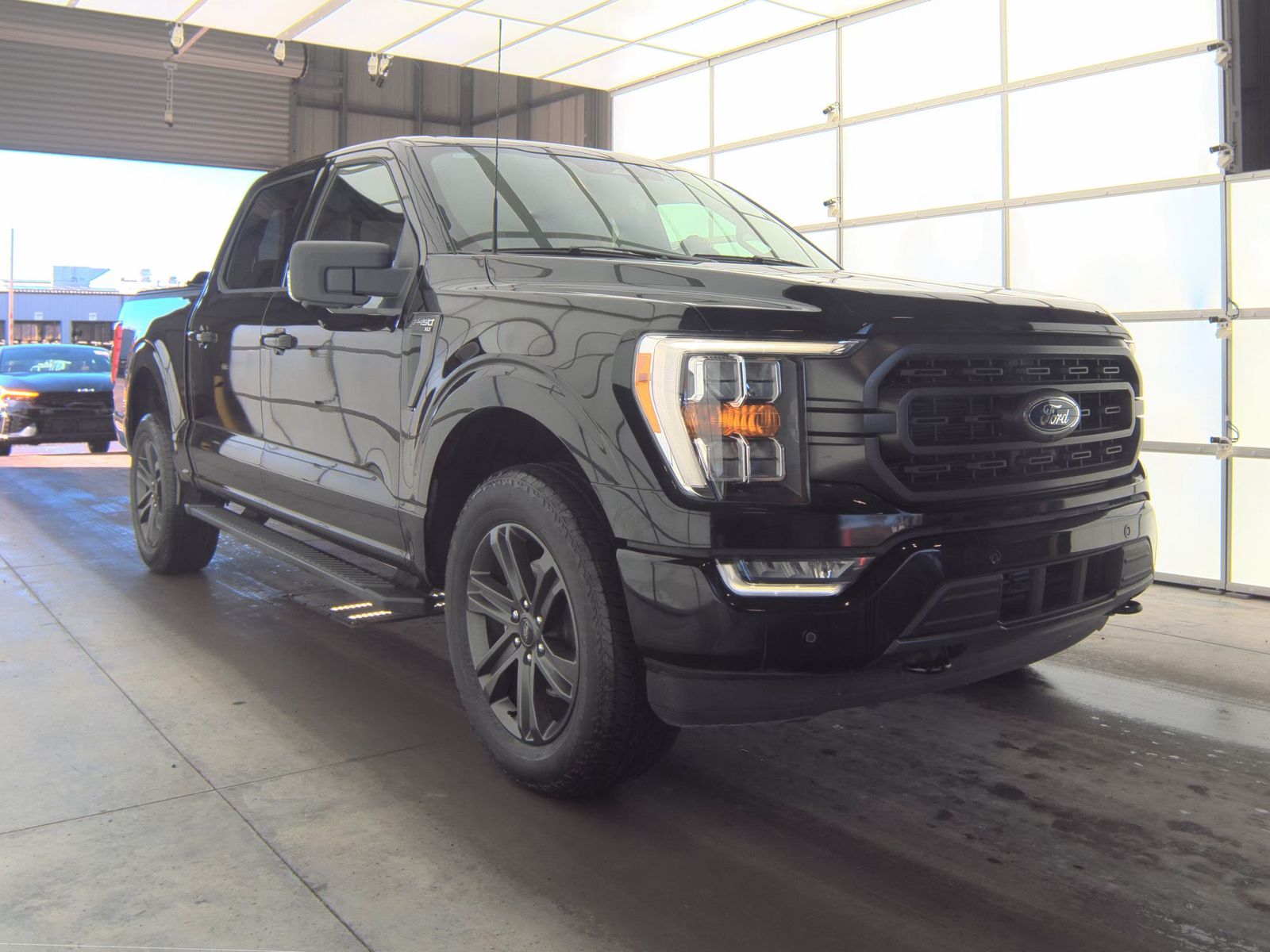 2023 Ford F-150 XLT AWD
