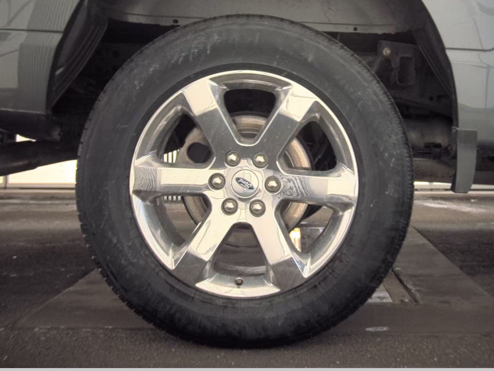 2023 Ford F-150 Hybrid Lariat AWD