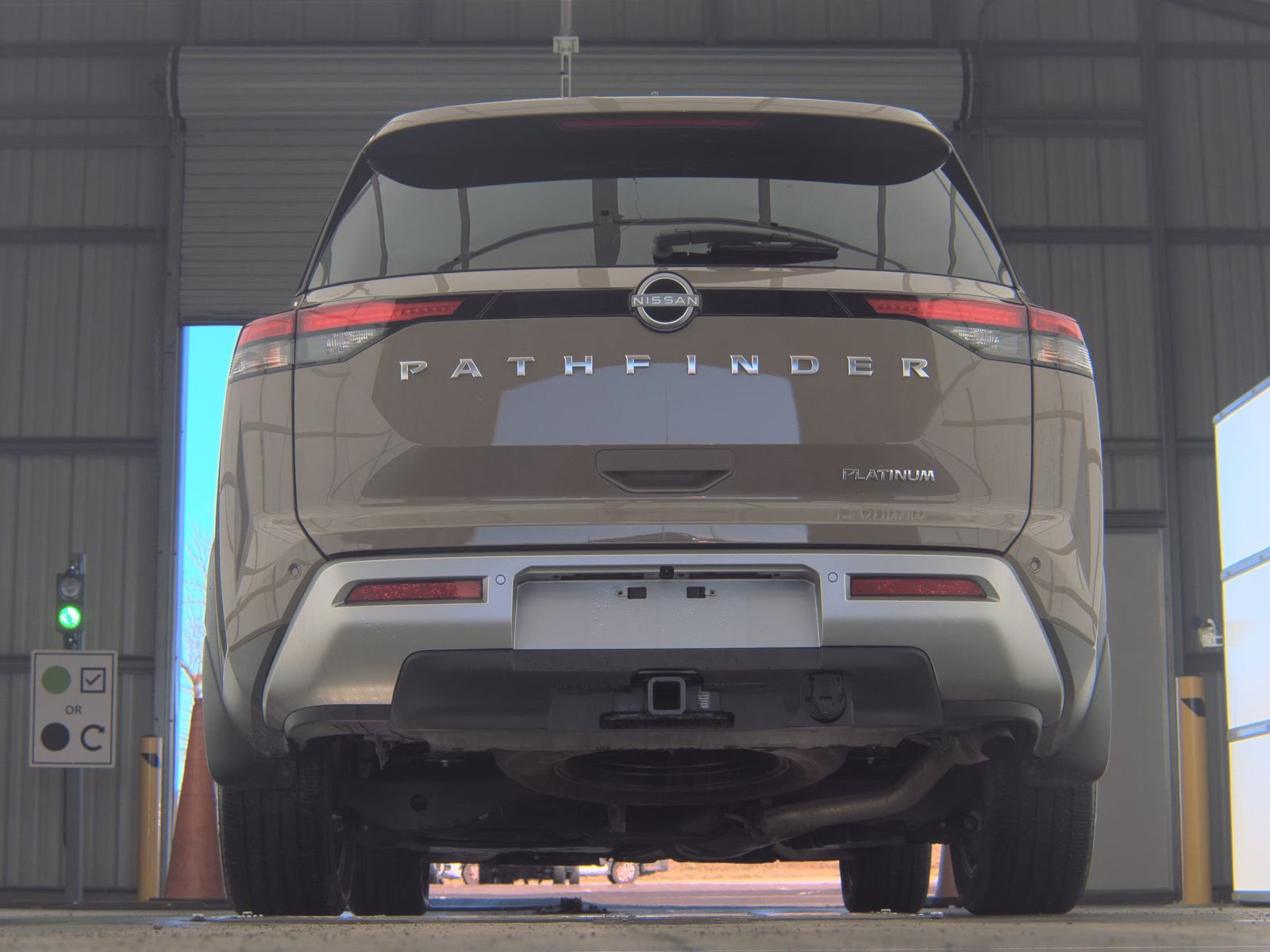 2024 Nissan Pathfinder Platinum FWD