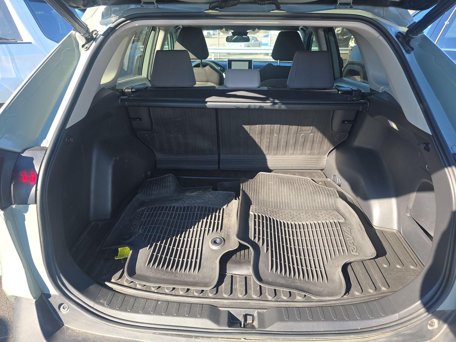 2023 Toyota RAV4 XLE FWD