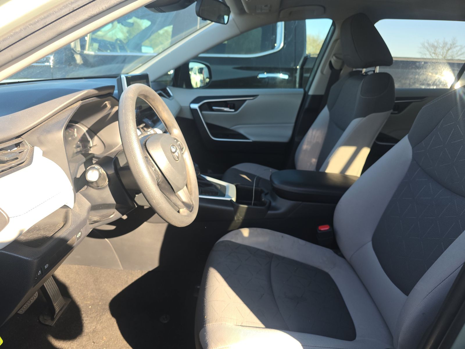 2023 Toyota RAV4 XLE FWD