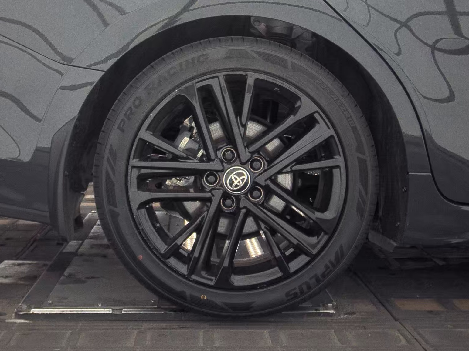 2025 Toyota Camry SE FWD