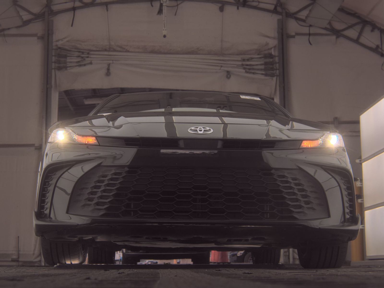 2025 Toyota Camry SE FWD