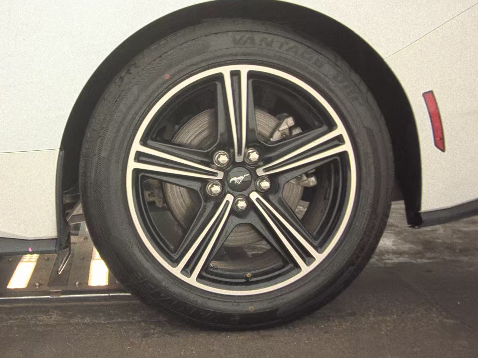 2024 Ford Mustang EcoBoost Premium RWD