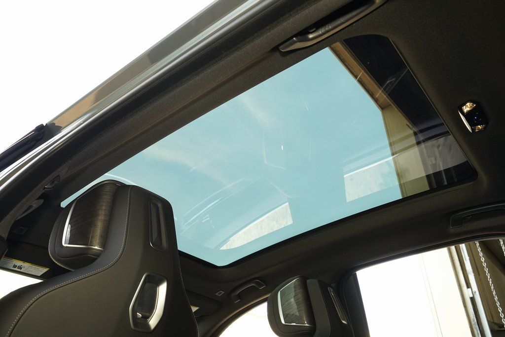 2024 BMW 7 Series 740i RWD