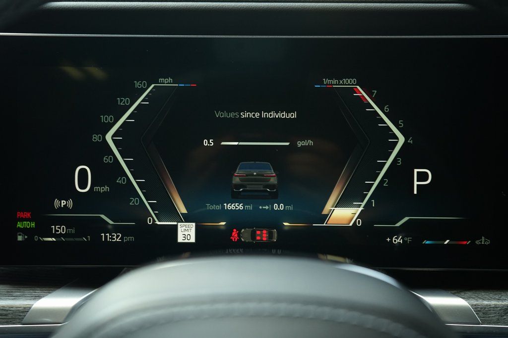 2024 BMW 7 Series 740i RWD