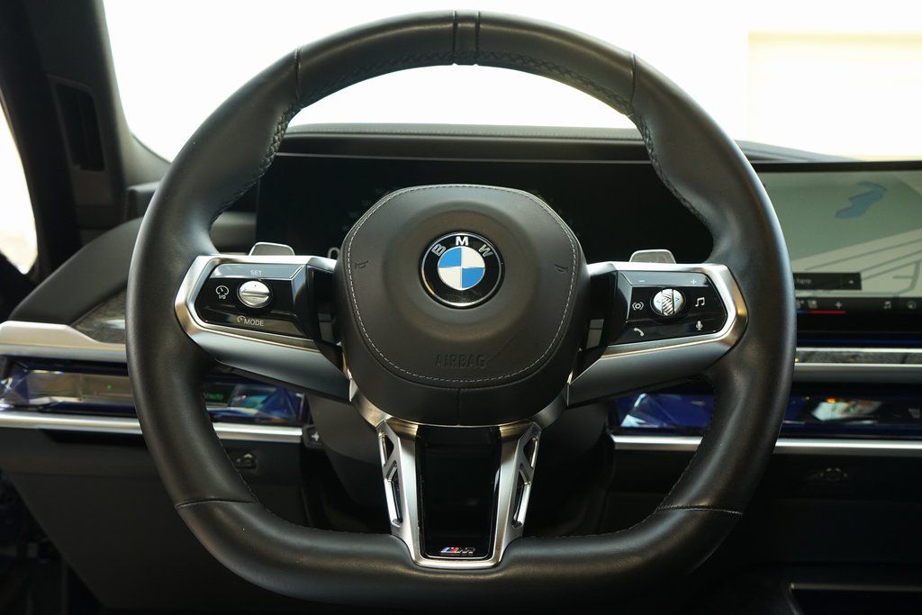 2024 BMW 7 Series 740i RWD