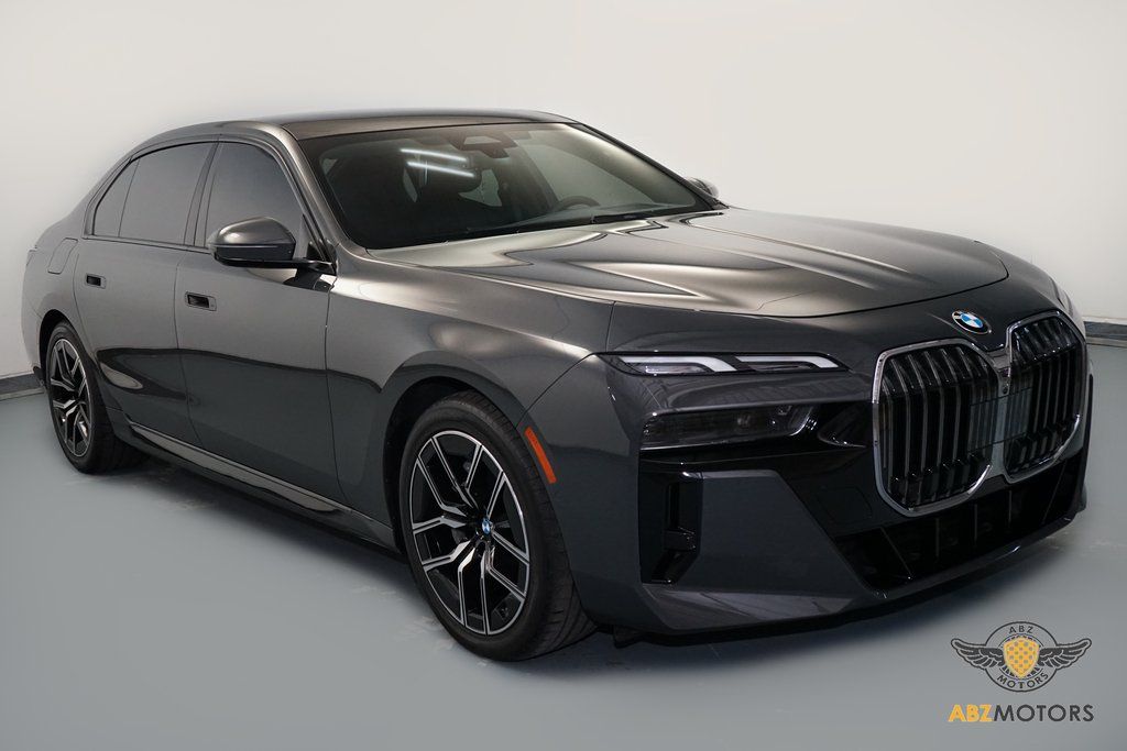 2024 BMW 7 Series 740i RWD