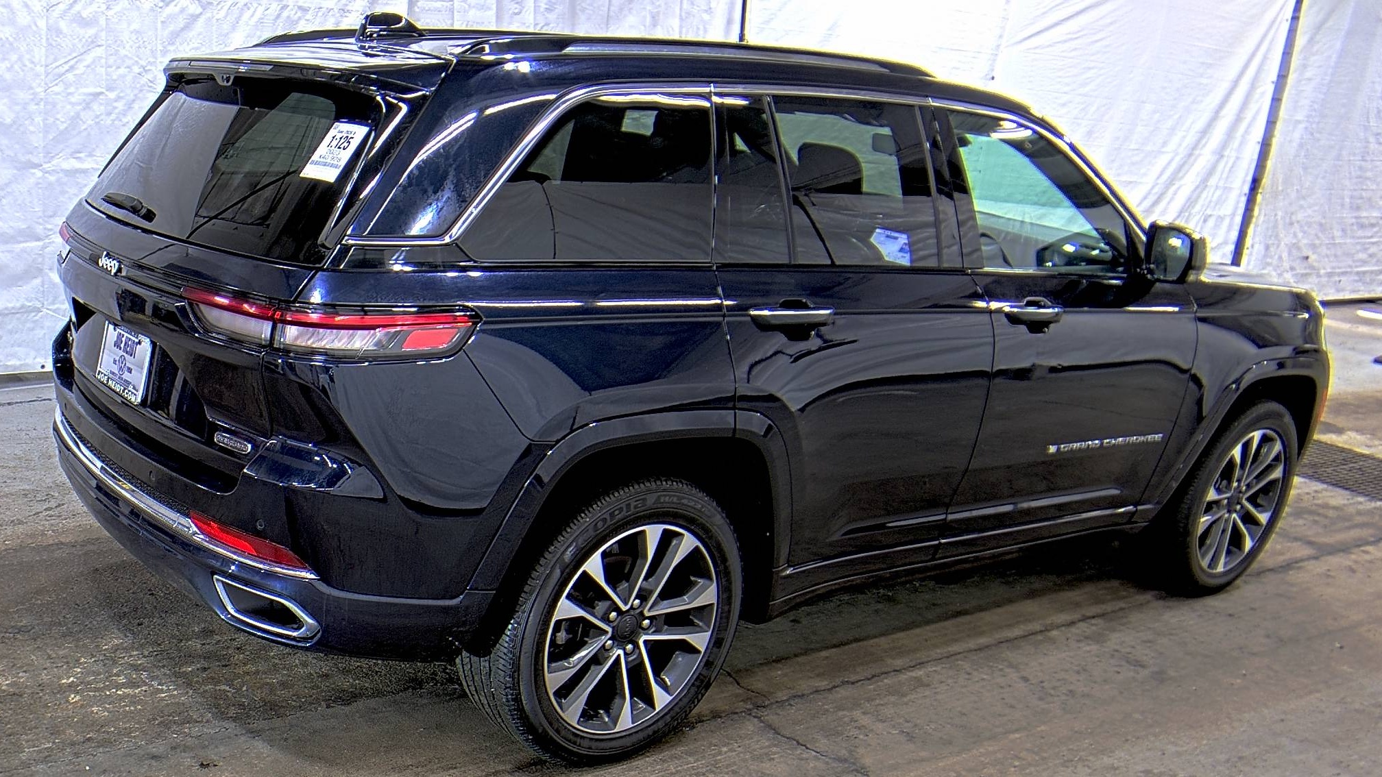 2023 Jeep Grand Cherokee Overland AWD