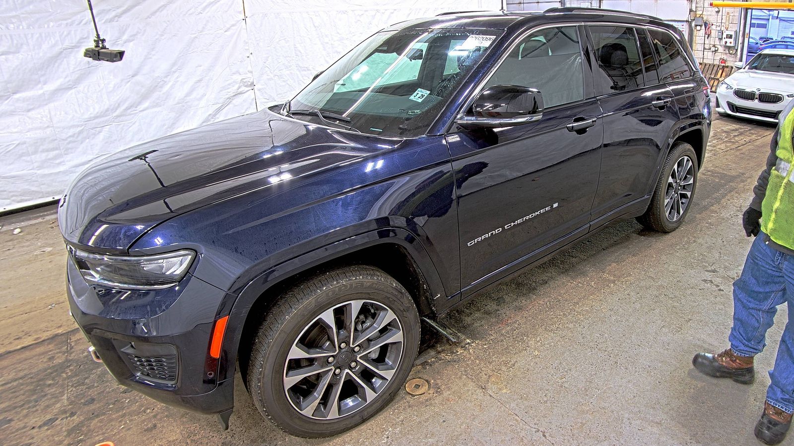 2023 Jeep Grand Cherokee Overland AWD