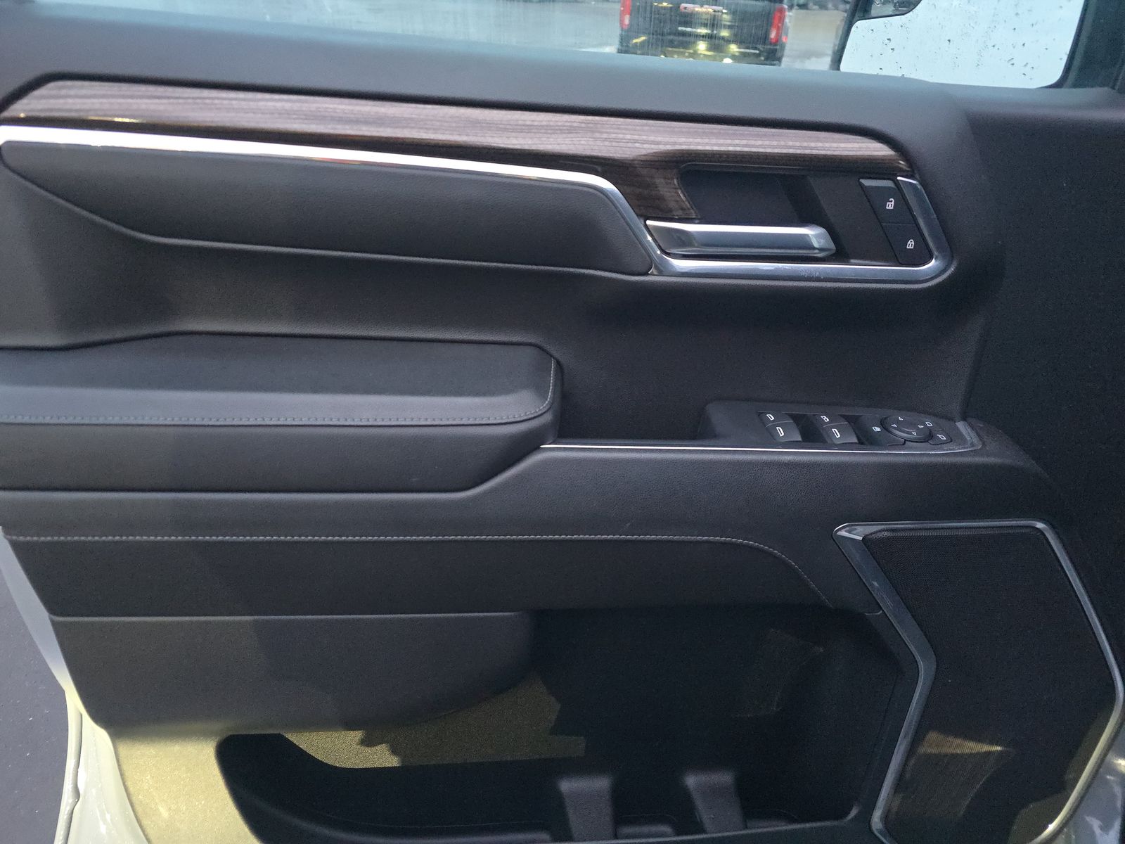 2024 Chevrolet Silverado 1500 RST AWD