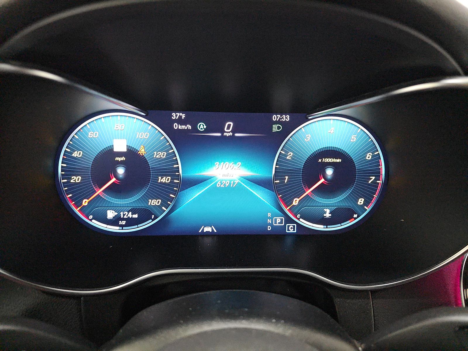 Mercedes-Benz GLC 300 4MATIC снимка Mercedes-Benz GLC 300 4MATIC