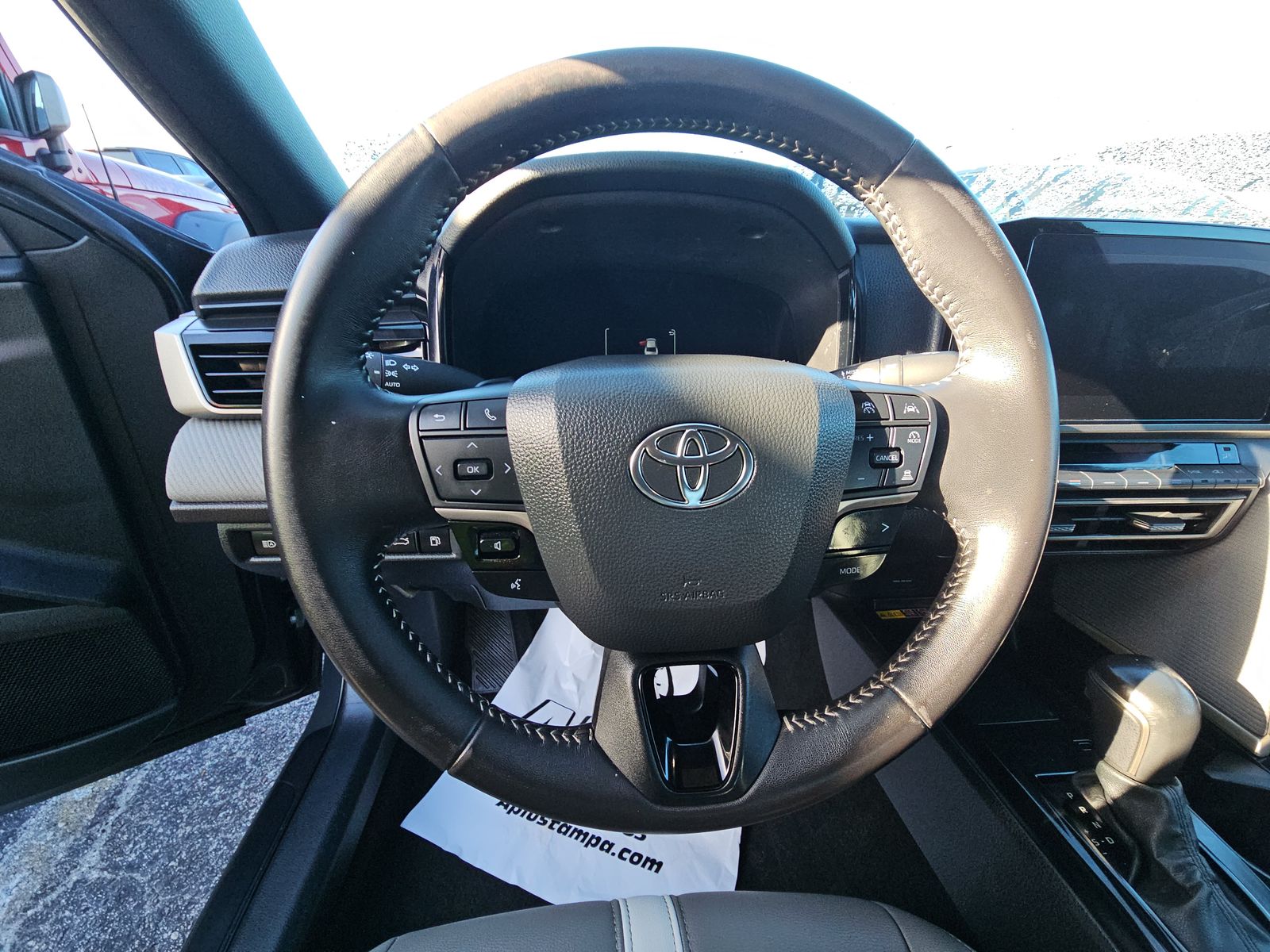 2025 Toyota Camry SE FWD