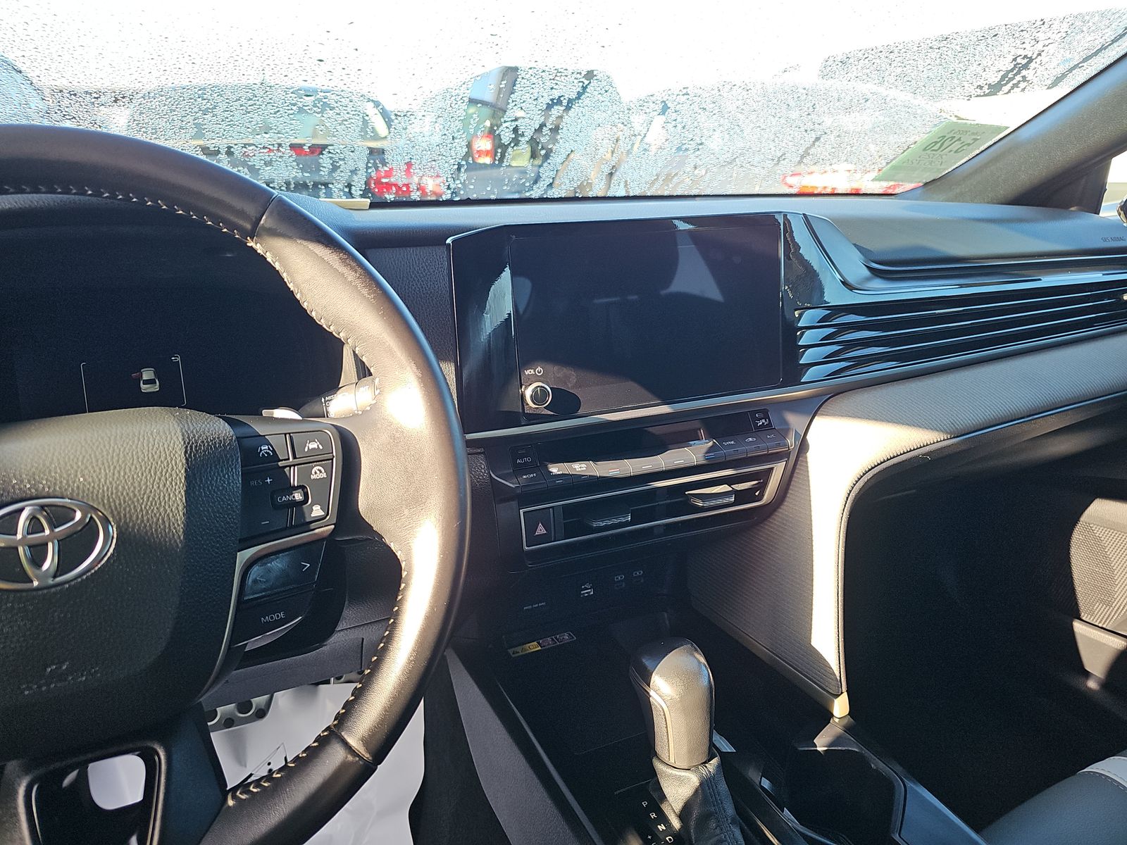 2025 Toyota Camry SE FWD