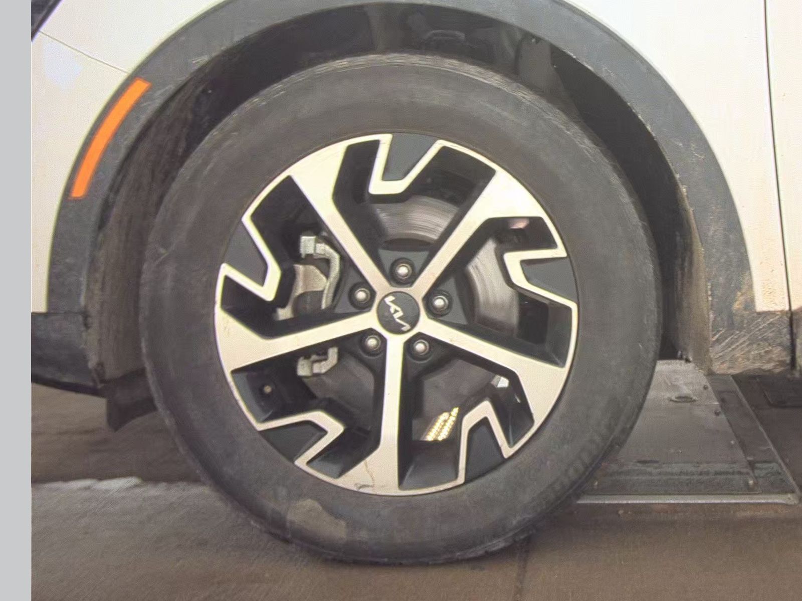 2025 Kia Sportage EX FWD