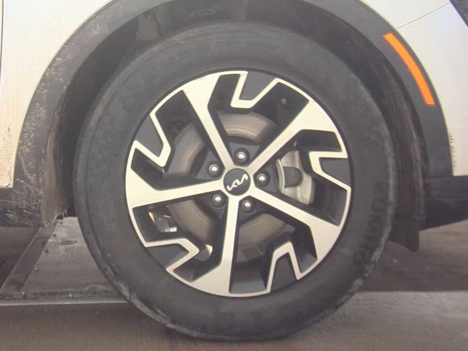 2025 Kia Sportage EX FWD