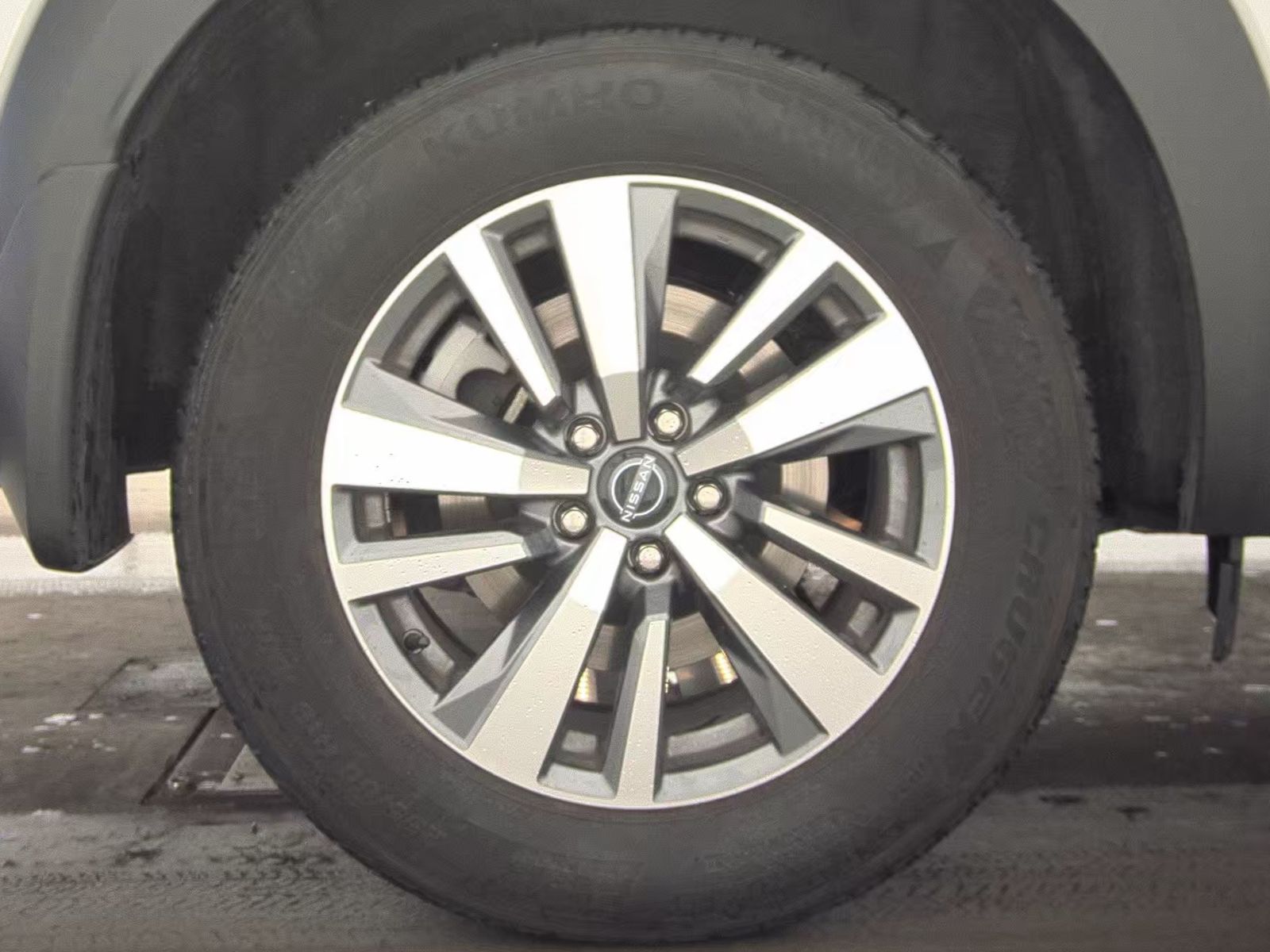 2025 Nissan Pathfinder SL AWD